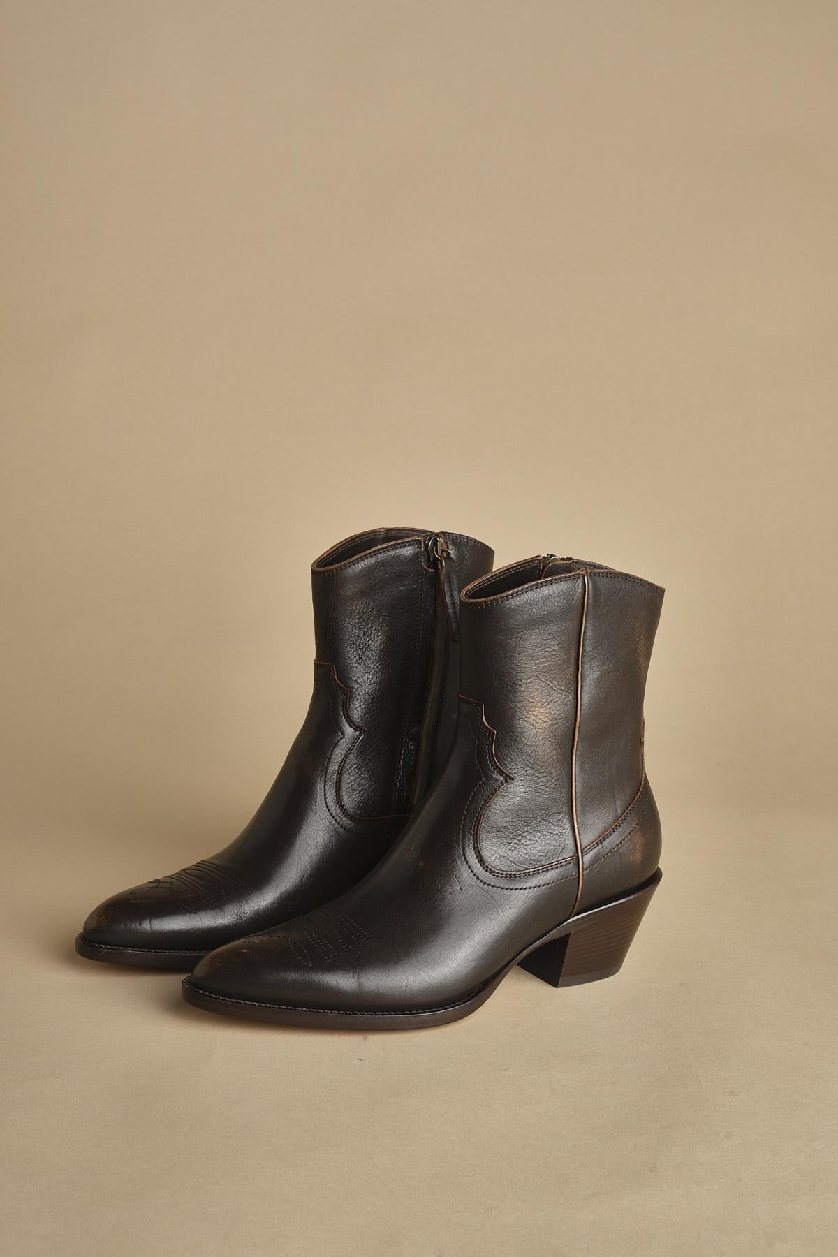 stivaletto texano. B10191ETRUVT-DC 11 NOCE T.MORO buttero