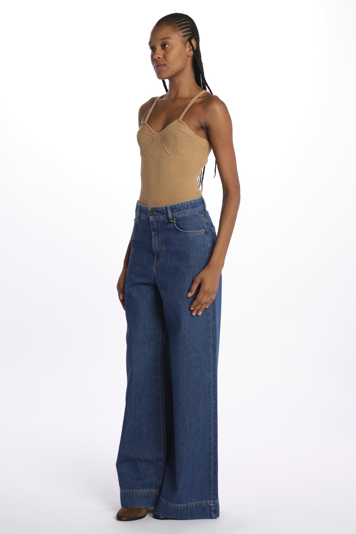 VEGA2425186022600 007SCUROUSED weekend maxmara