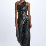 P040 092 BLACK just bee queen