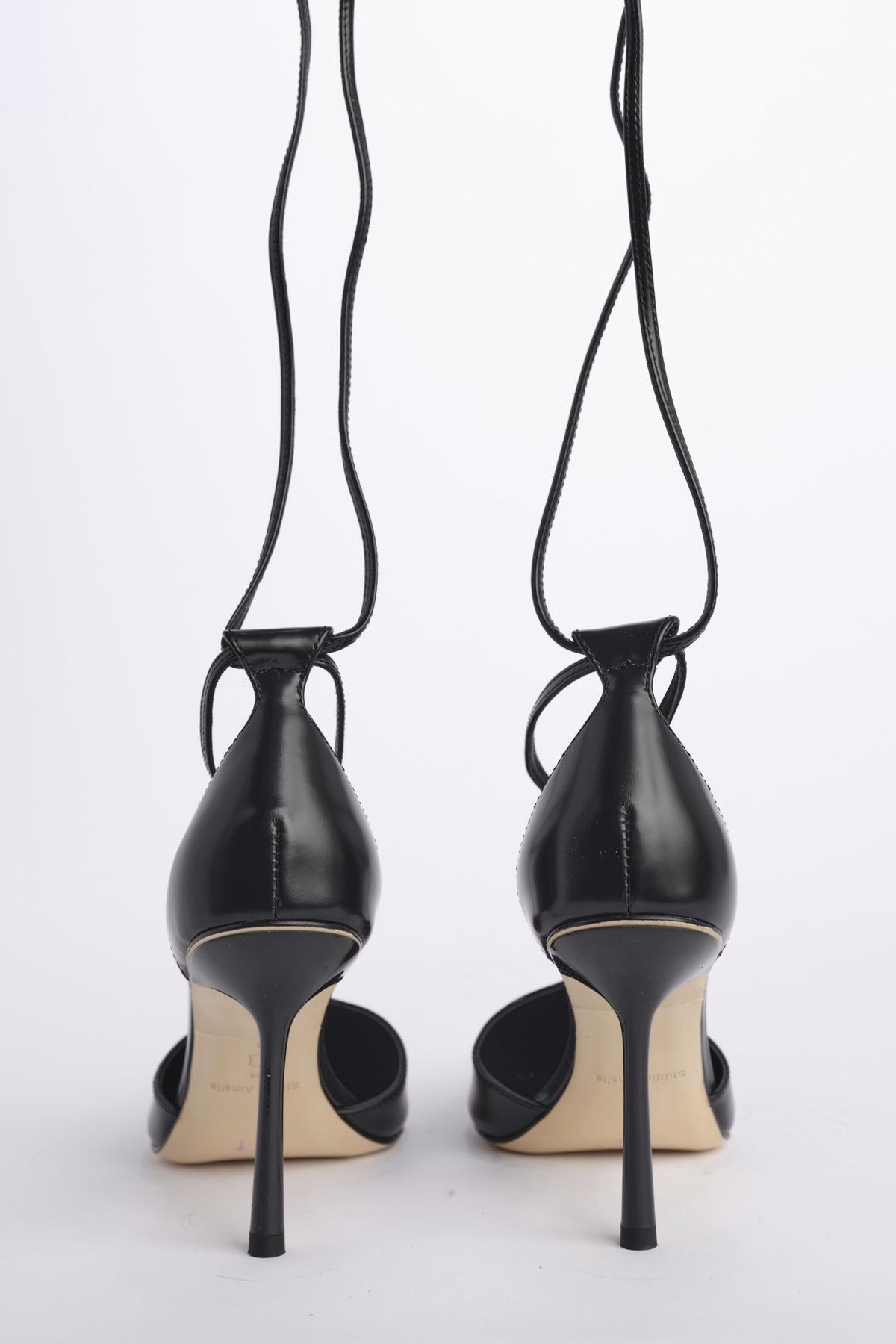 GISELE 90 HEEL BLACK studio AMELIA