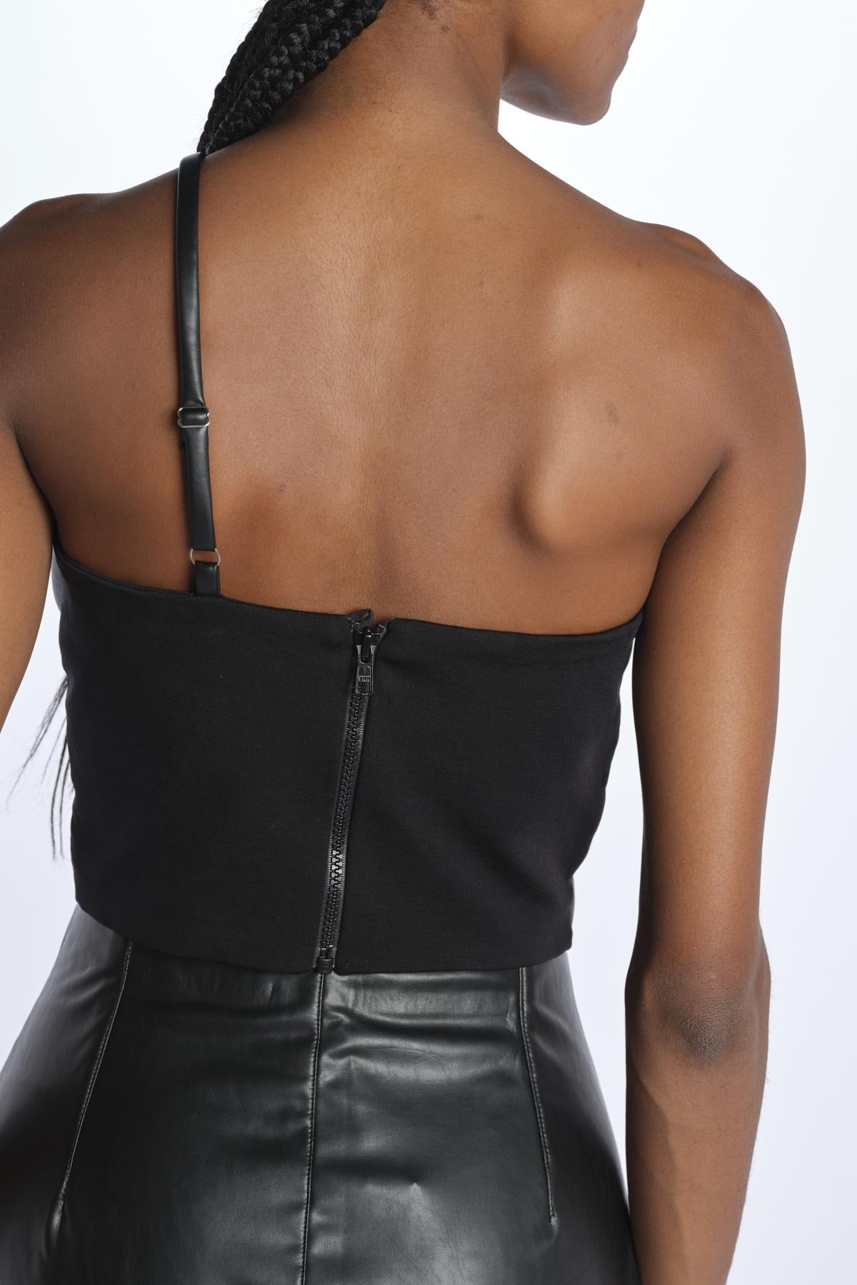 T089 092 BLACK just bee queen