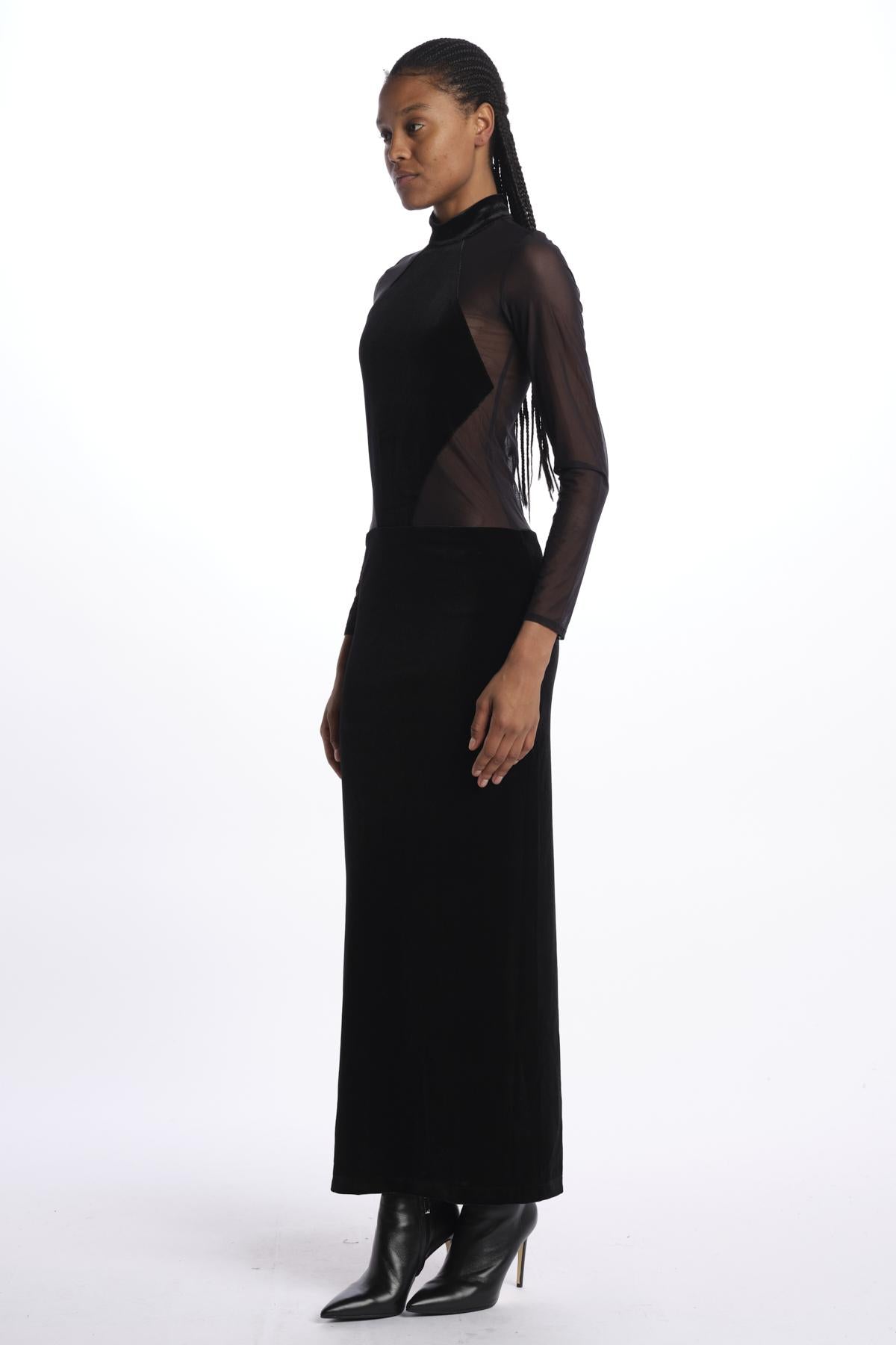742 BLACK undress code