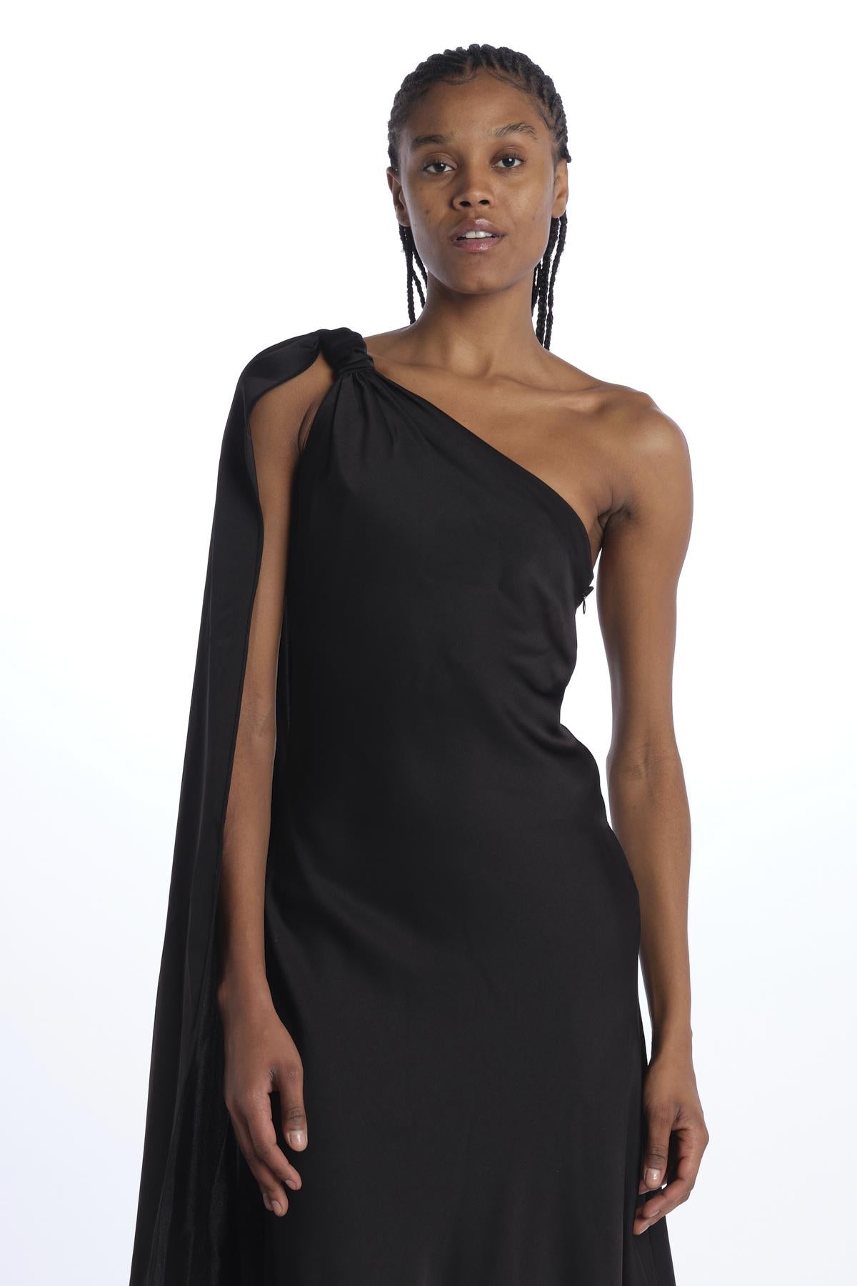 AGU GOWN 10112281 BLACK halston