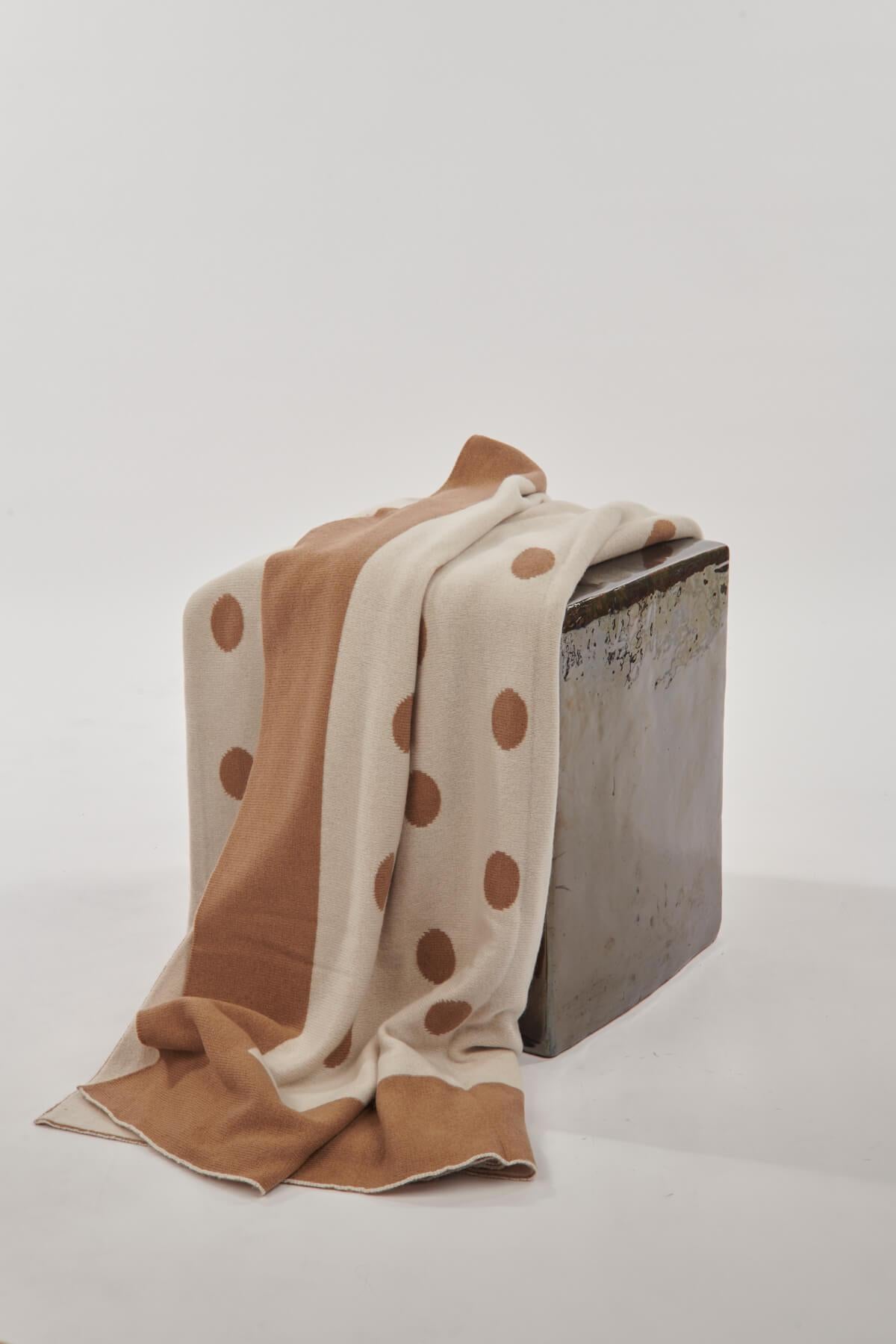 Plaid pois 150x180 C2100414B CAMMELLOAVORIO milaura