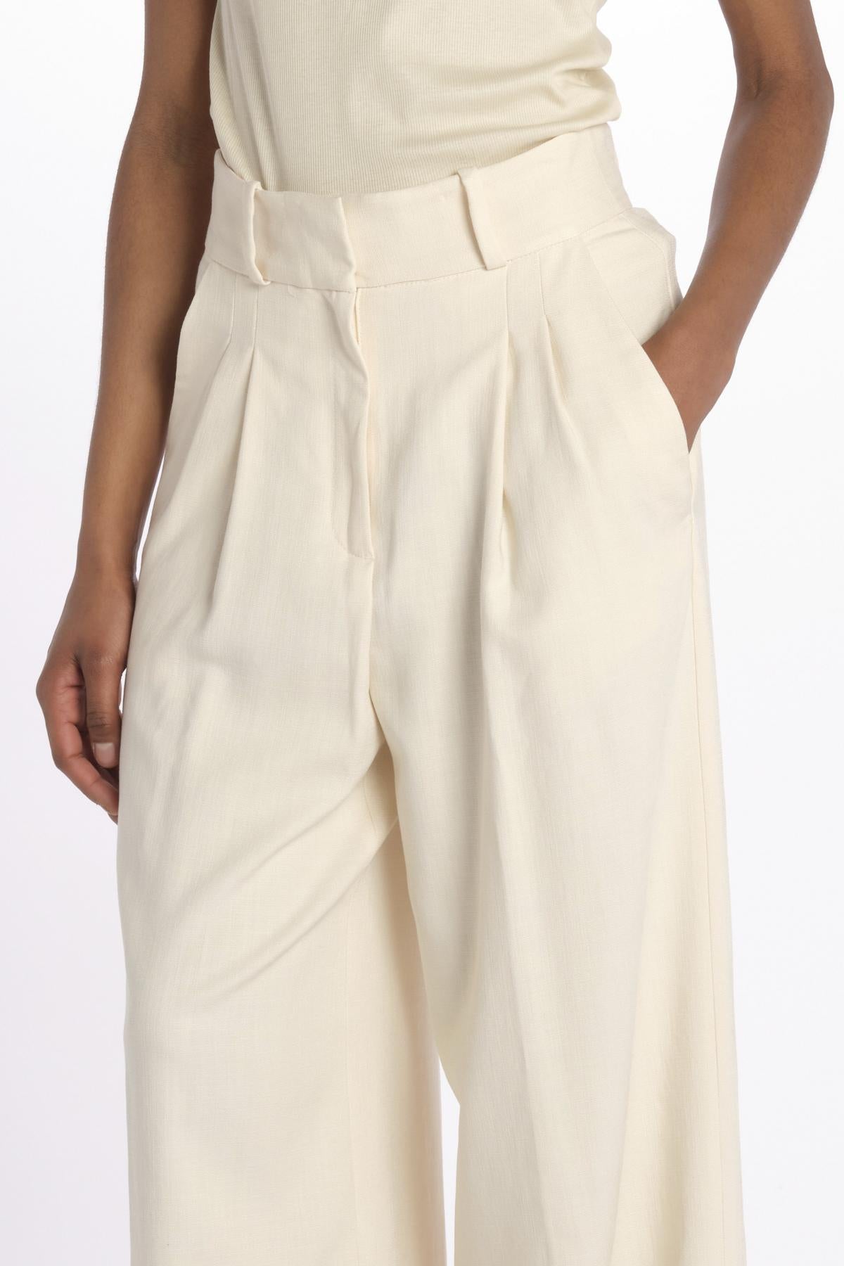 Pantalone con pinces misto lino IO115176 WH014 ivy oak