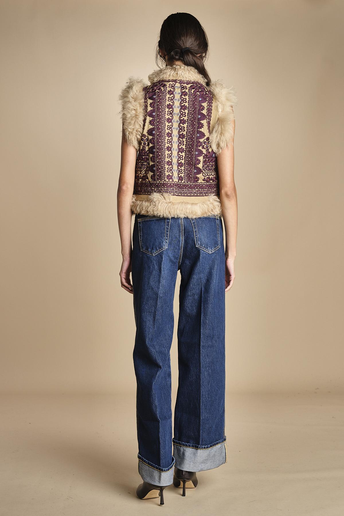 gilet  ricamato con montone SANDORA GILET CAMEL antik batik