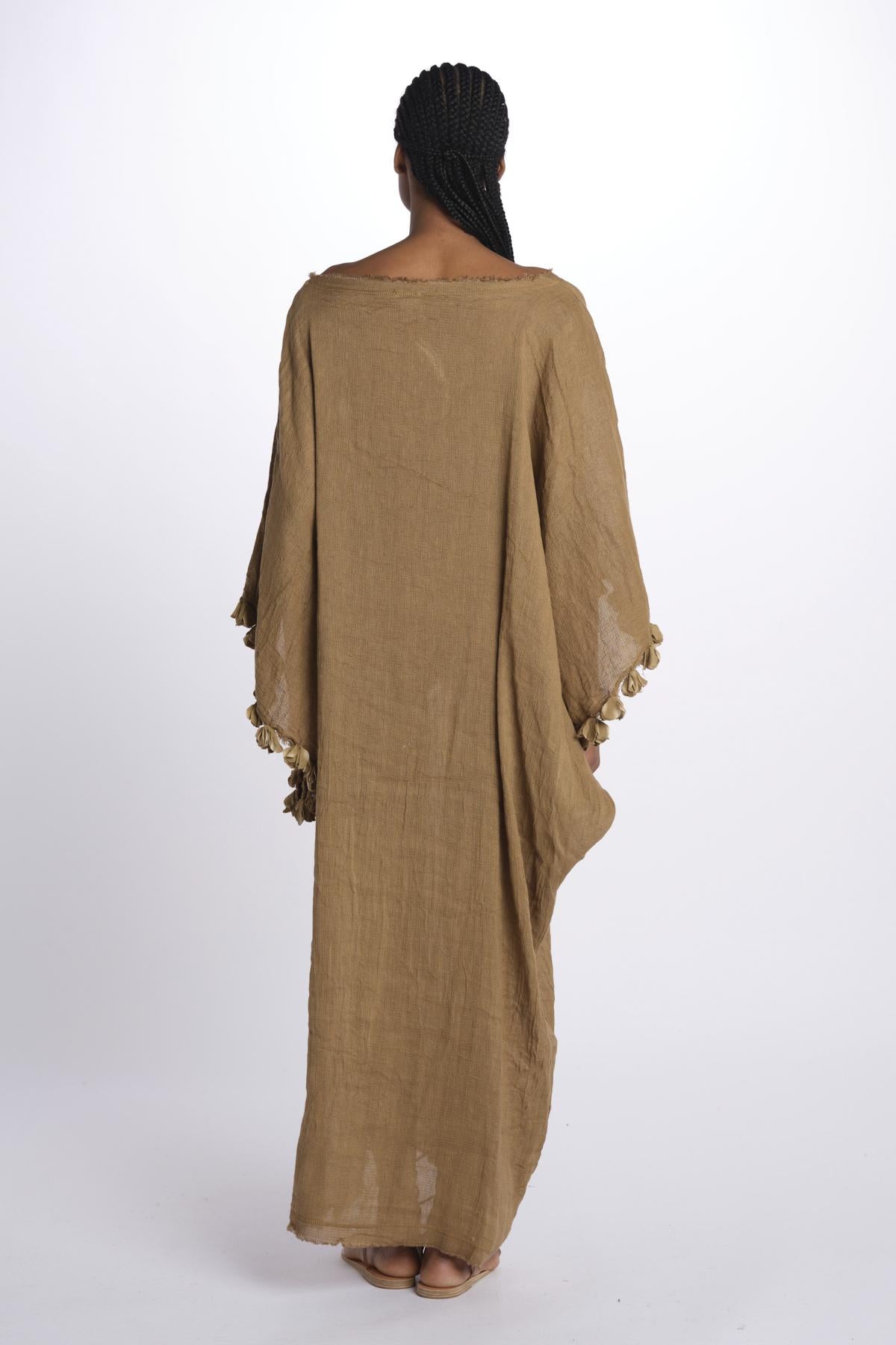 Abito NEFELI lungo m/l NEFELI CAMEL la strega
