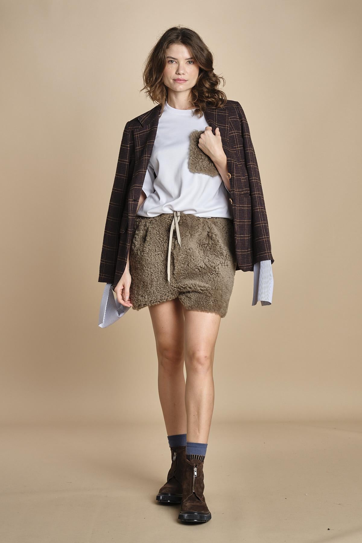 metà montone e metà in cotone NORMA SHORT MJD233AATEX72 J0229 DOVE FUR jejia