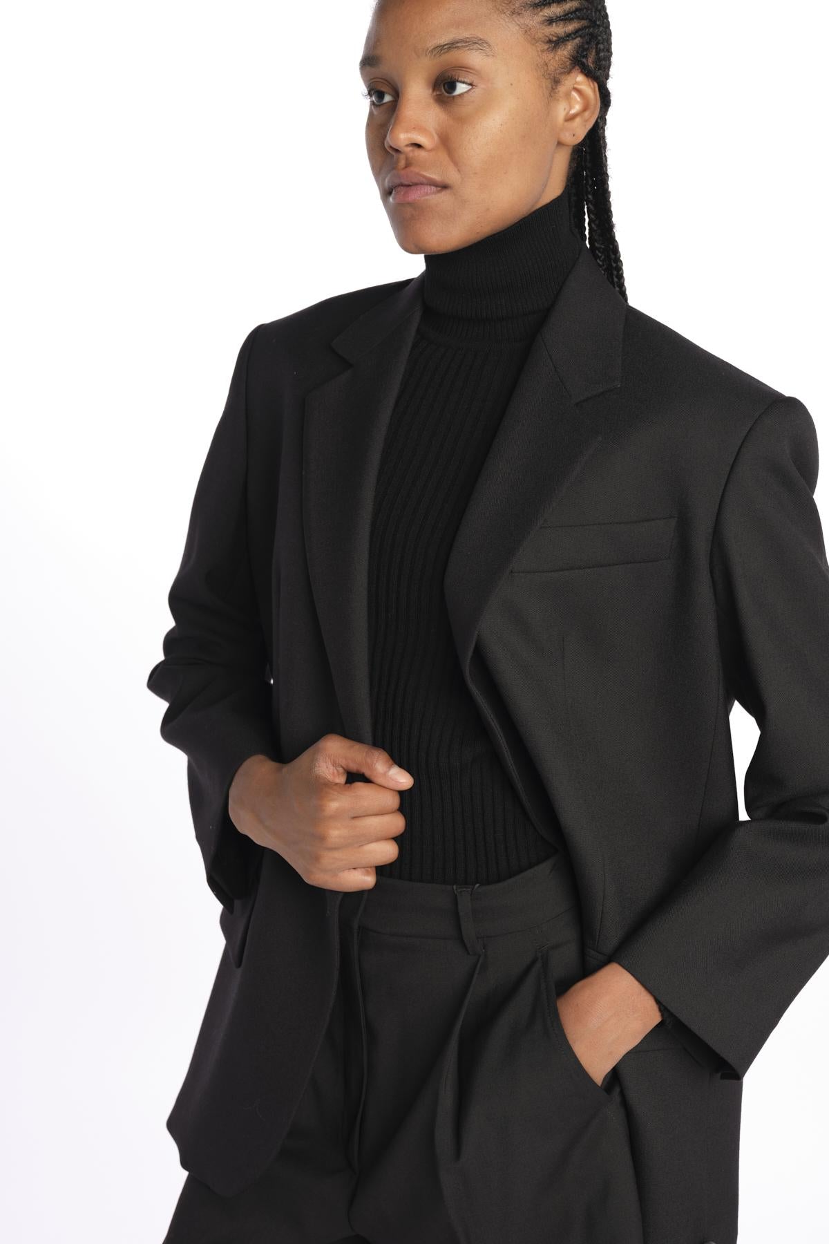 2425046071600 003NERO weekend maxmara