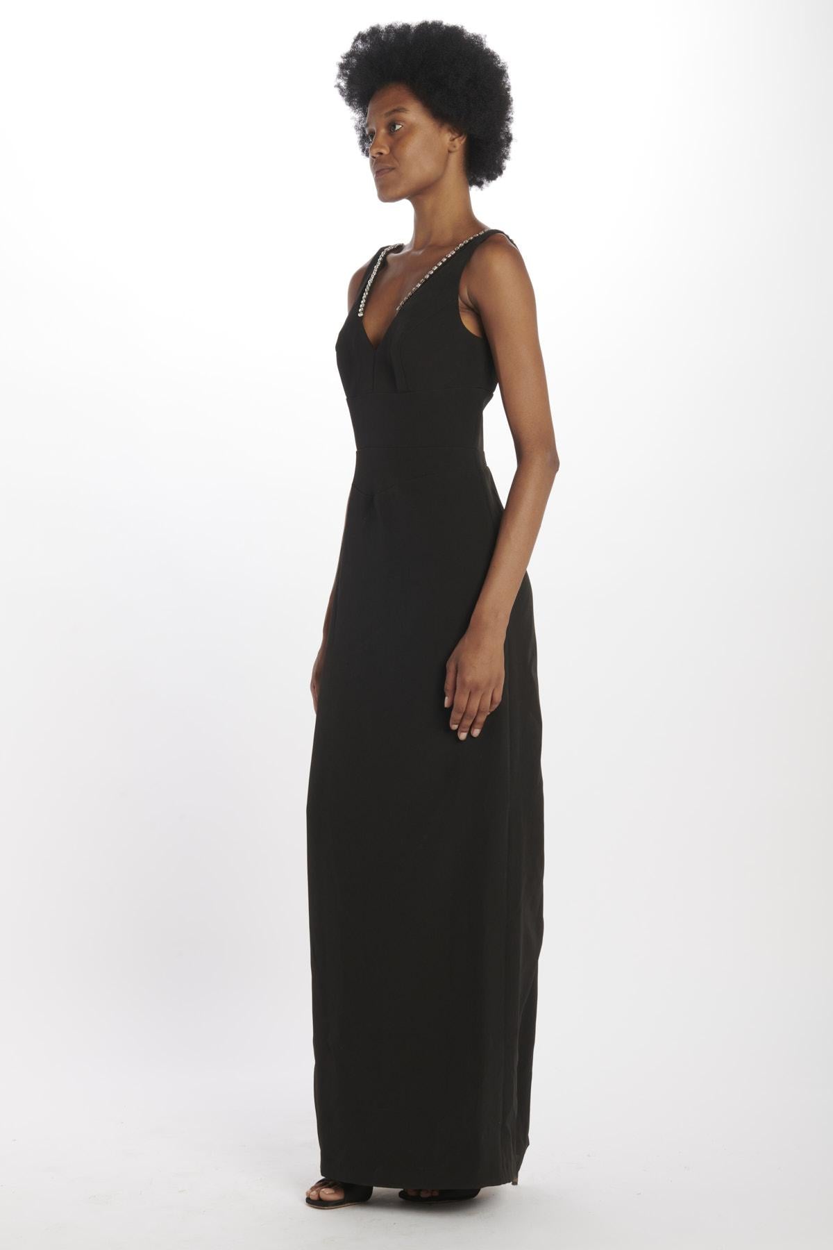10110016 BLACK halston