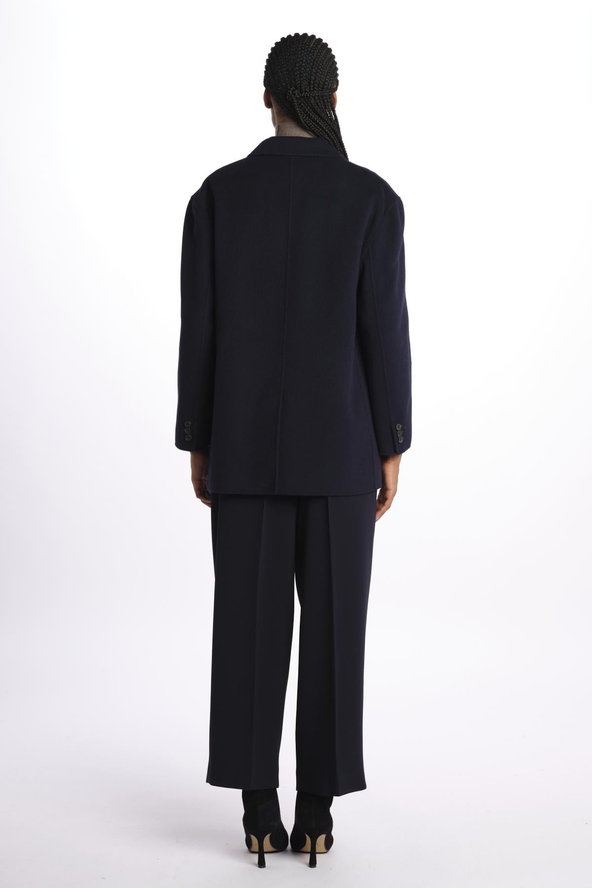 2425086031600 015NAVY weekend maxmara