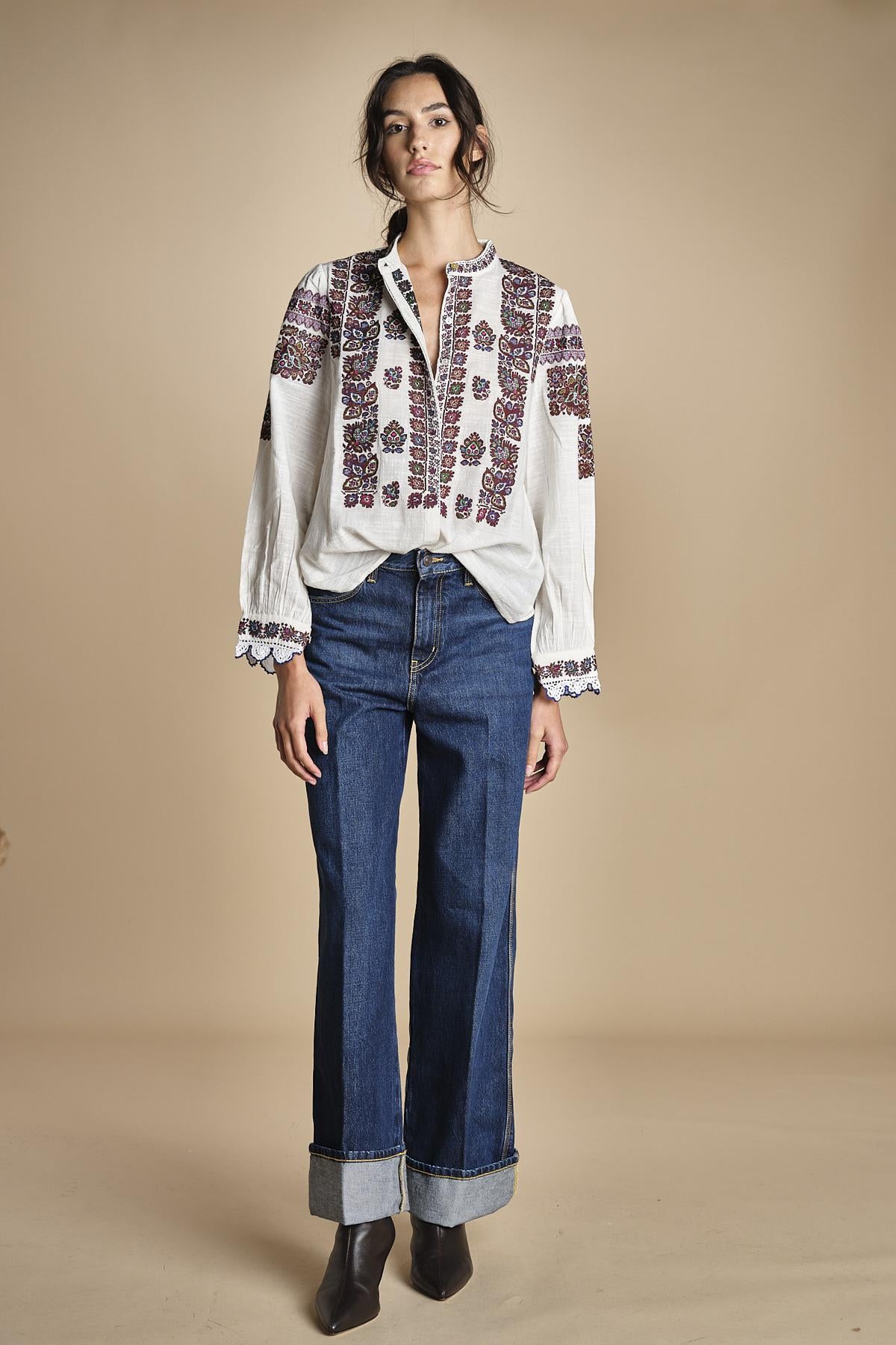 camicia con ricamo floreale TAMI BLOUSE CREAM antik batik