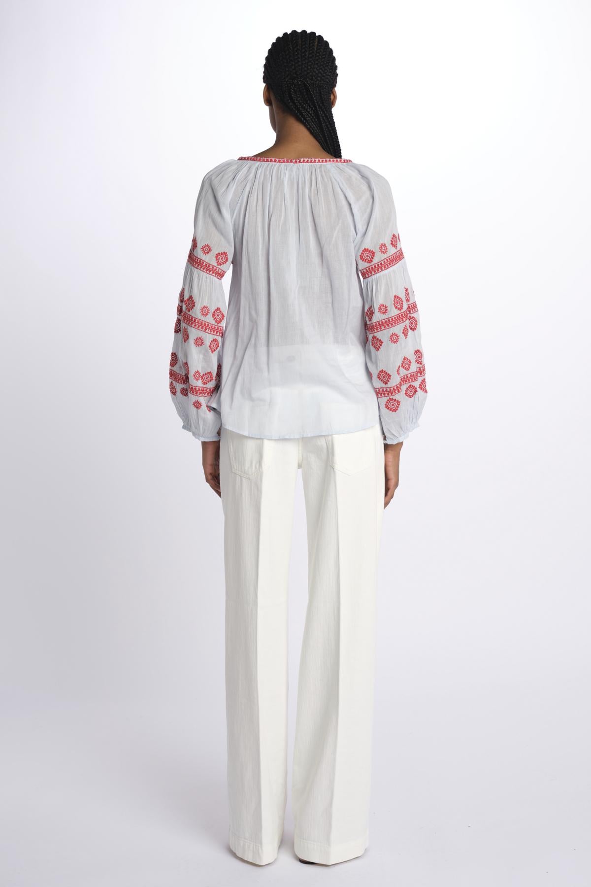 BALERIC camicia con maniche ricamate by milaura. BE22189 PALE BLU RED benaras soleil