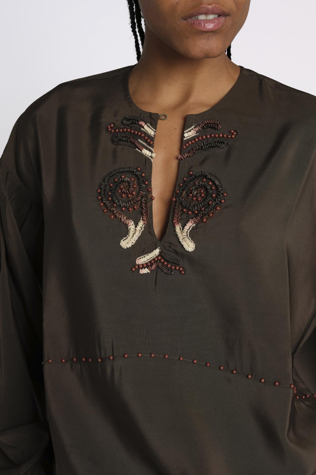 Camicia ALLEGRA seta con ricami ALLEGRA BROWN fortela