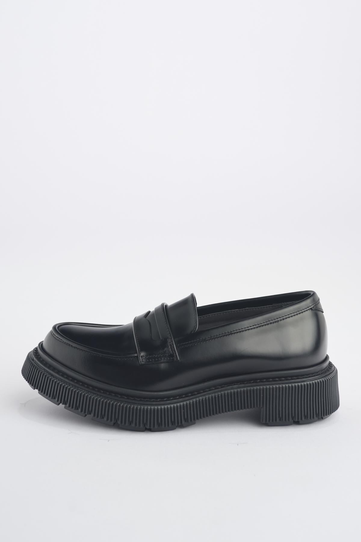 159 BLACK adieu