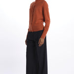 D2400883 30611 milaura