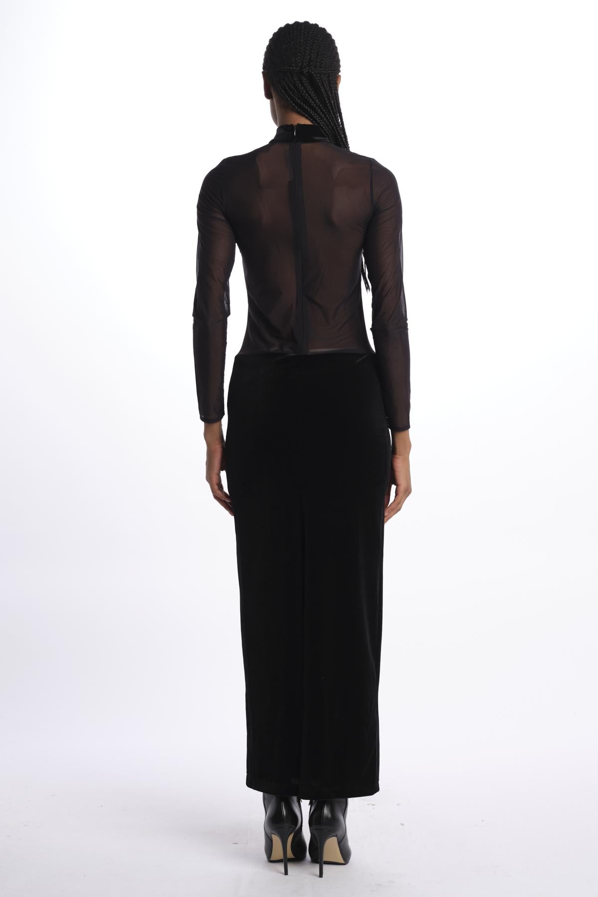 742 BLACK undress code