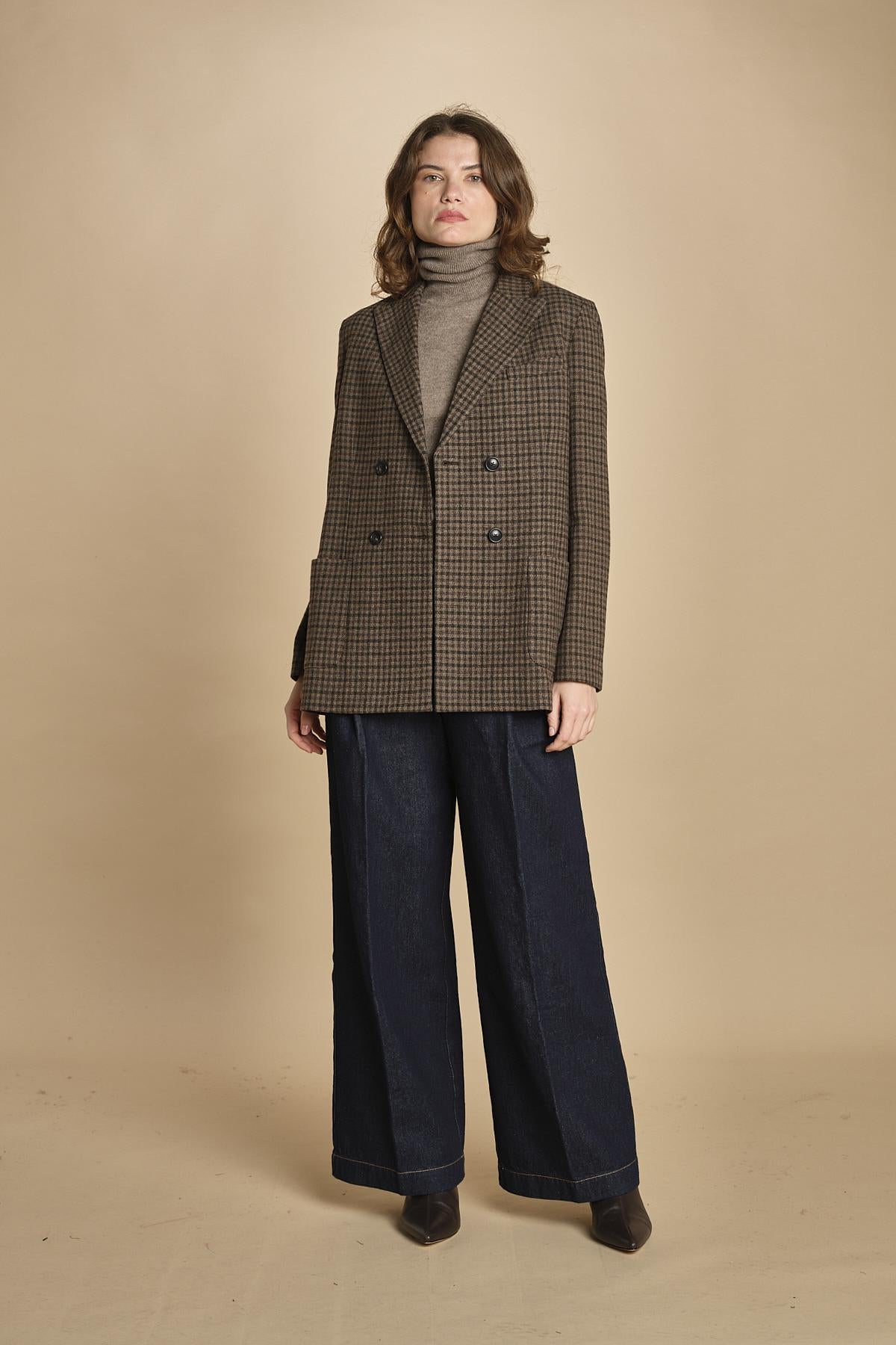 doppiopetto in lana a quadretti. 3741 002 circolo 1901