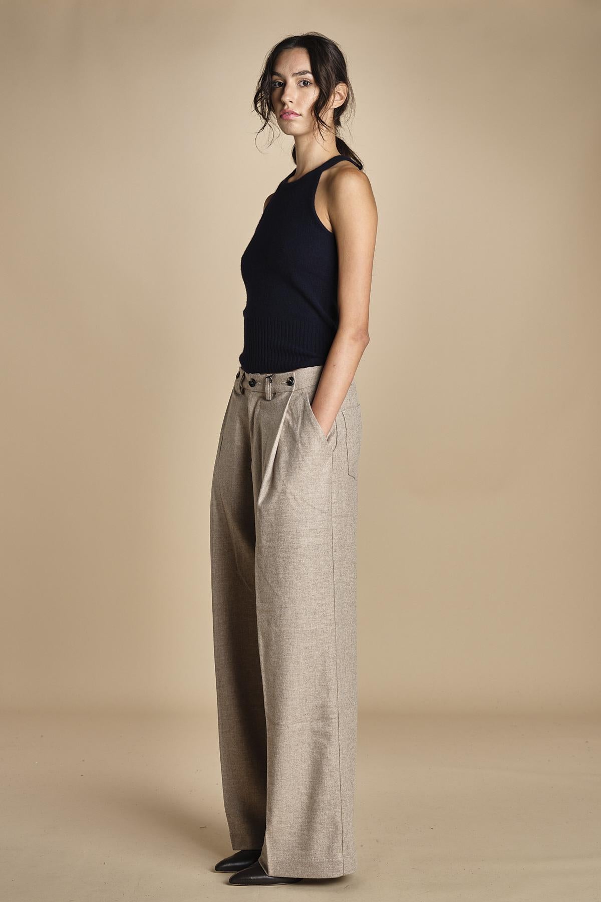 pantalone con pinces NANCY BEIGE true avenue