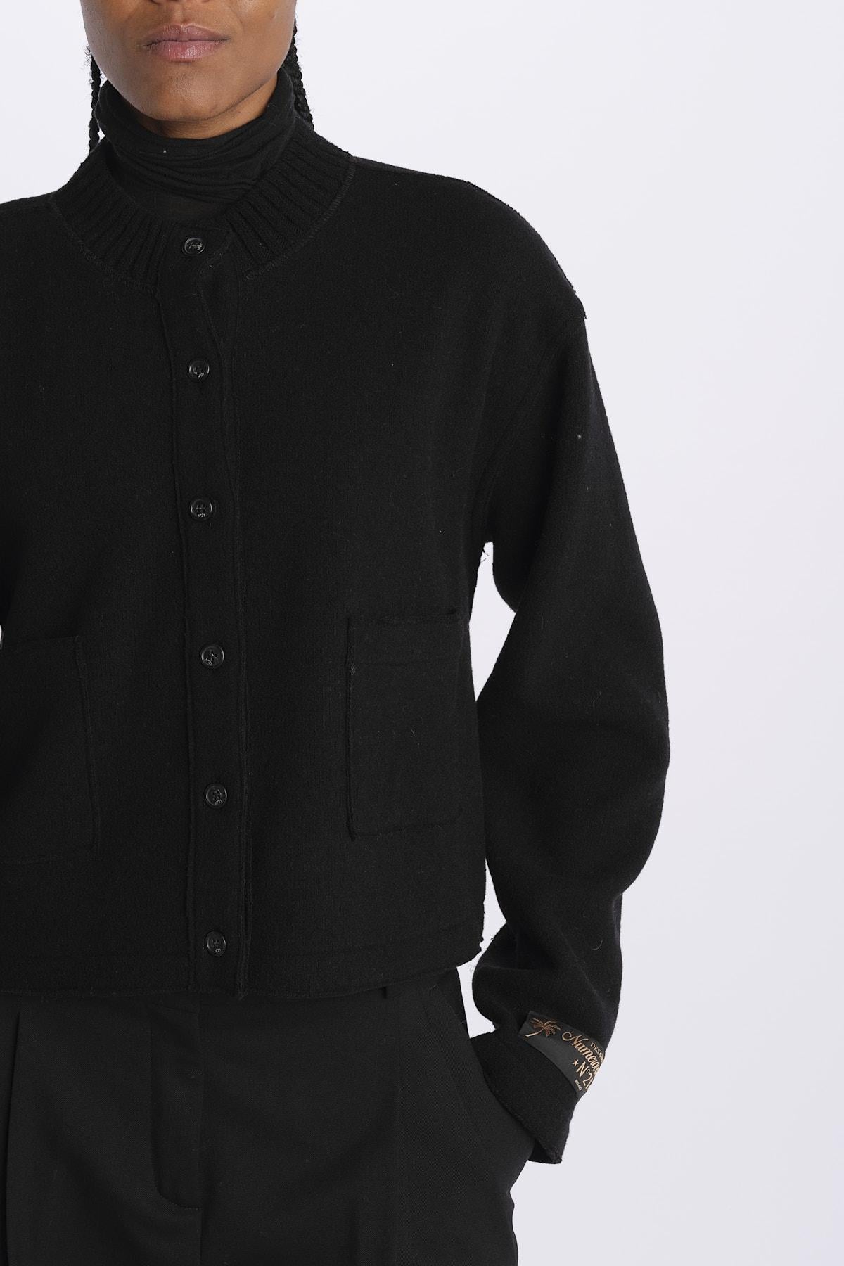 E04146028924 NERO n21
