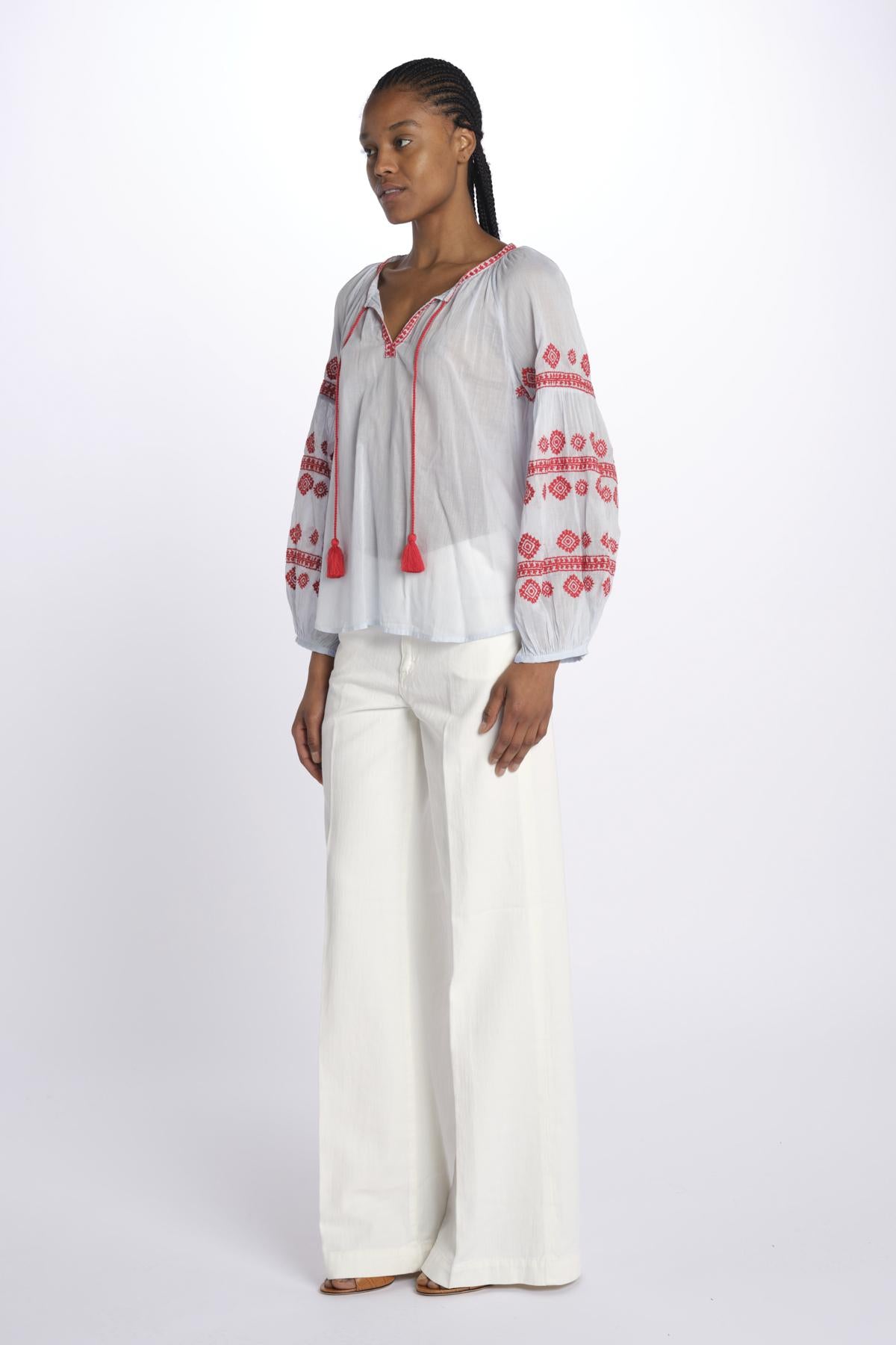 BALERIC camicia con maniche ricamate by milaura. BE22189 PALE BLU RED benaras soleil