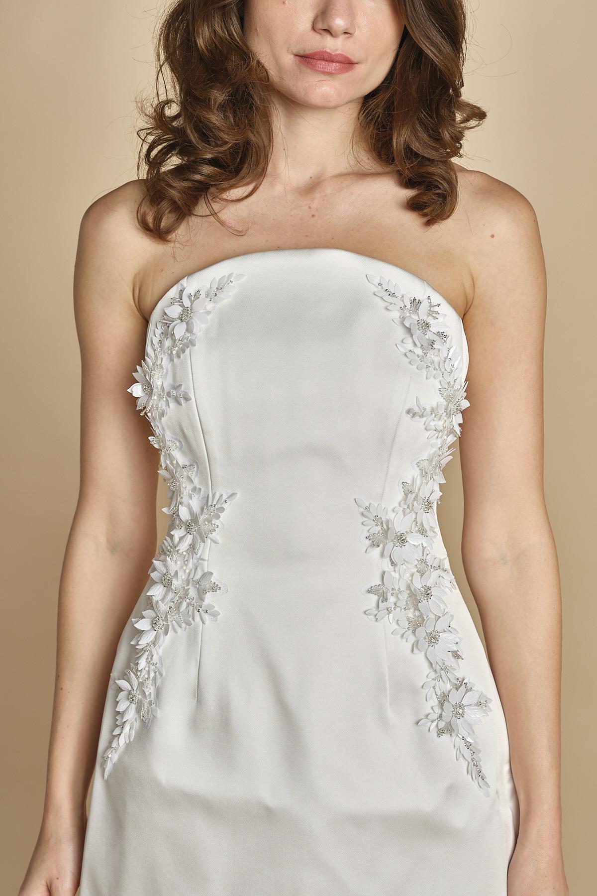 miniabito con ricamo fiori. RVBR-1185 IVORY rebecca vallance