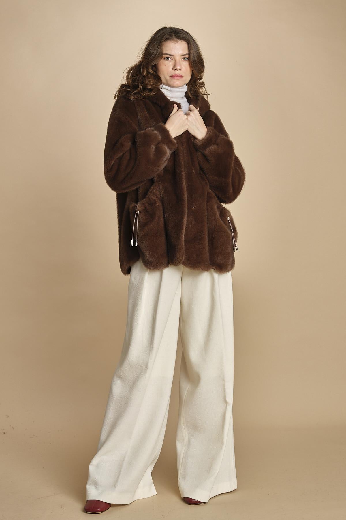 parka ecofur. SELENA MARON giovanni paris