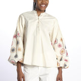 OKSANNA camicia con maniche a palloncino decorate E25TU001 ECRU stella forest