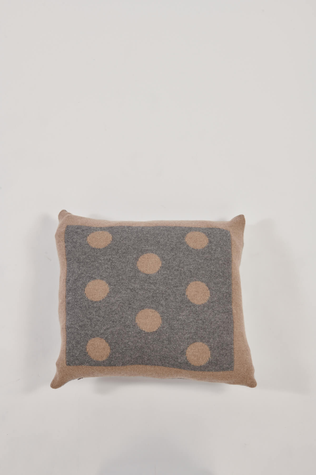 Cuscino Pois 60x60 C2100414A GRIGIOCUMINO milaura 
