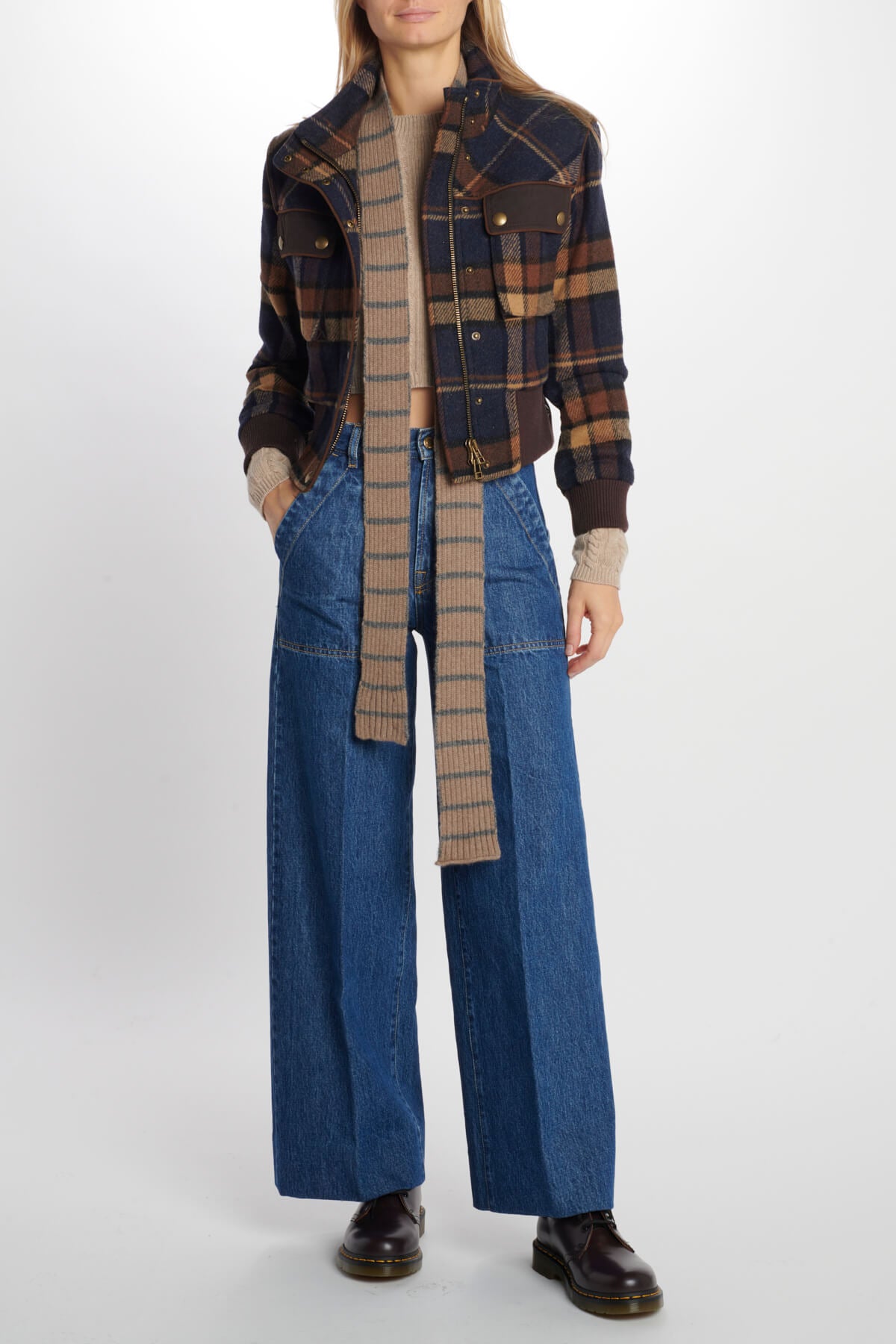  D2200539 10869 milaura 