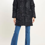  224 1002 BLACK vis a vis 