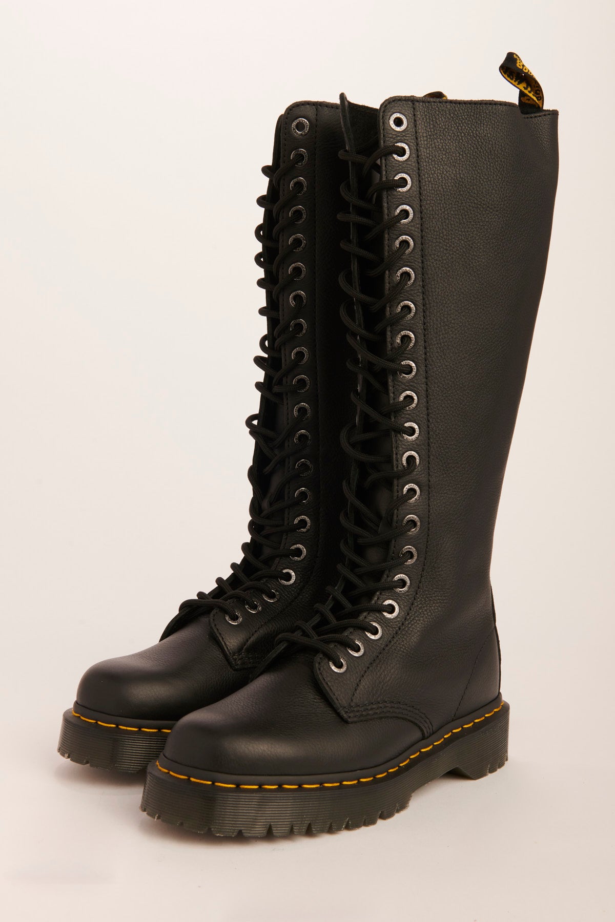  1B60BEX BLACKPISA dr martens 