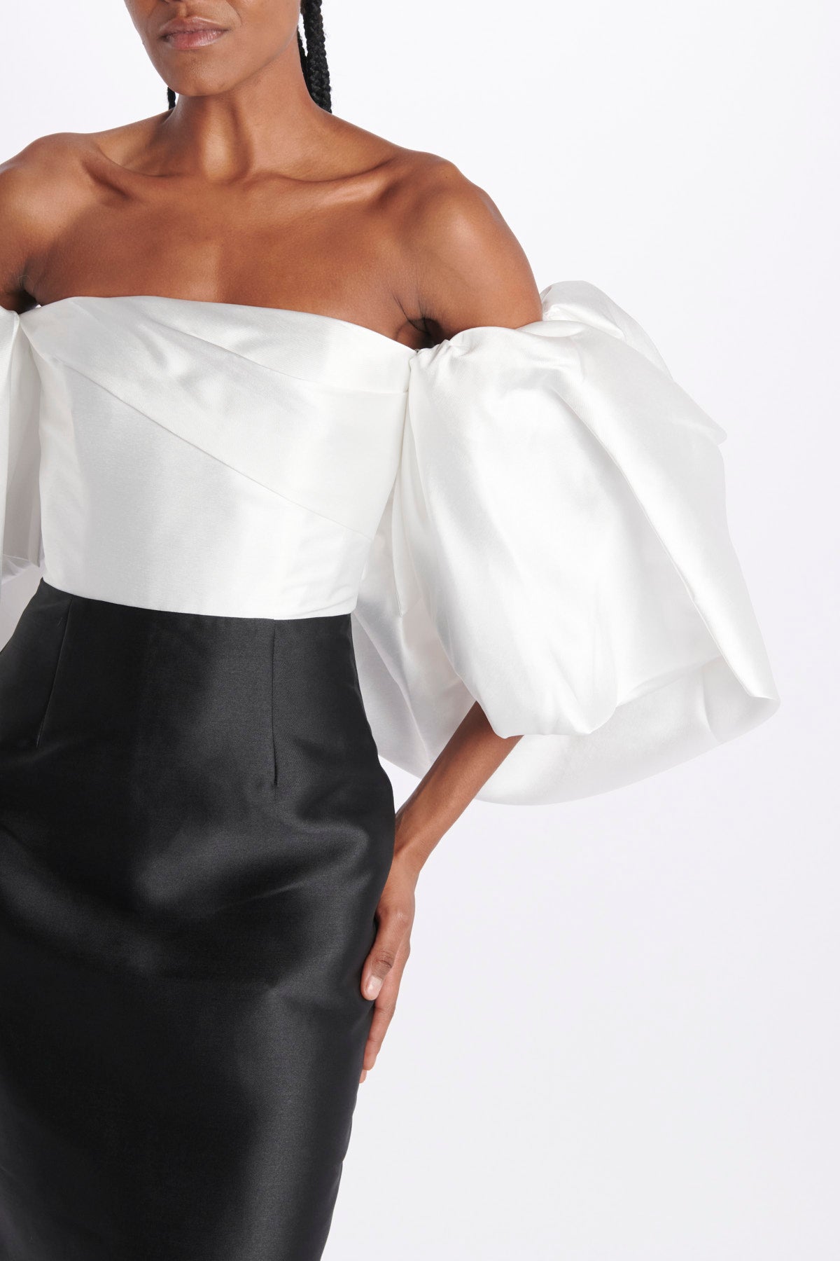  MARCIAMIDIDRESS CREAMBLACK solace 