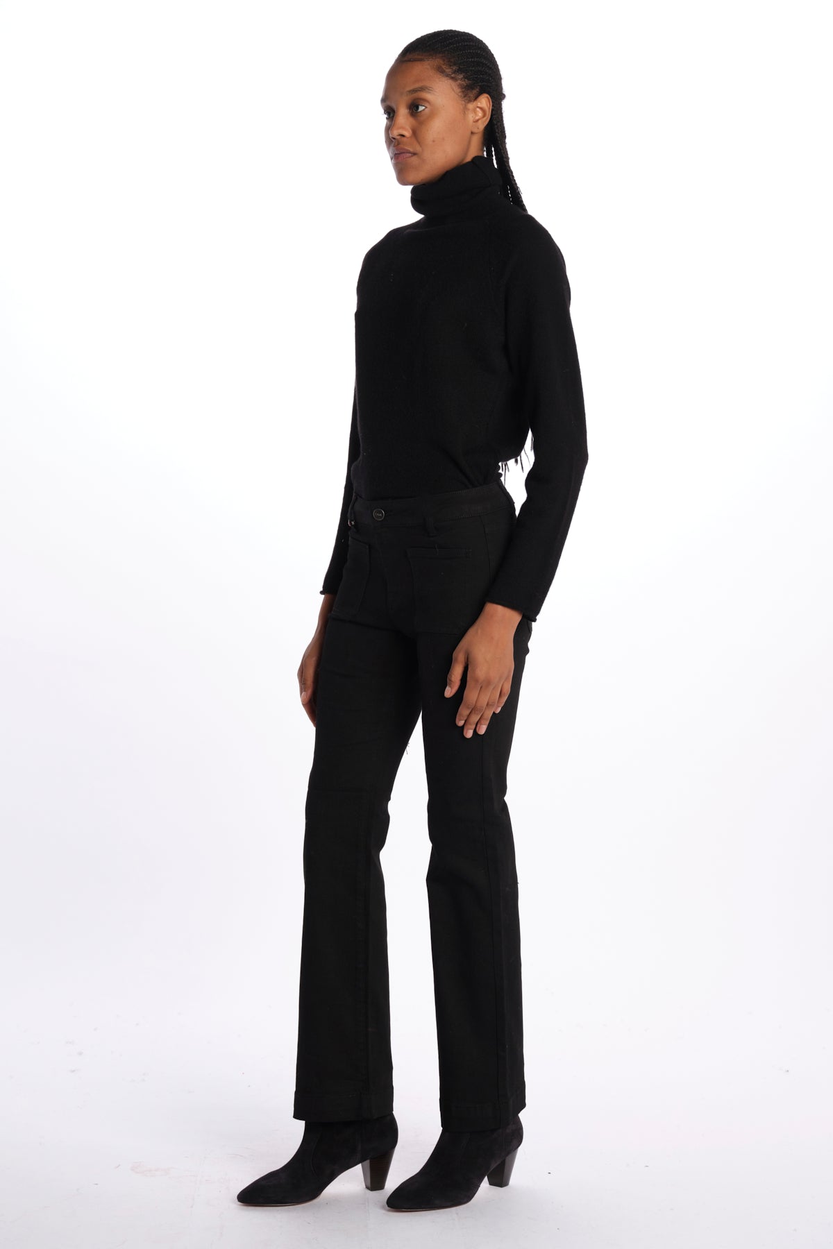  HR 02 BC BLACK fam 