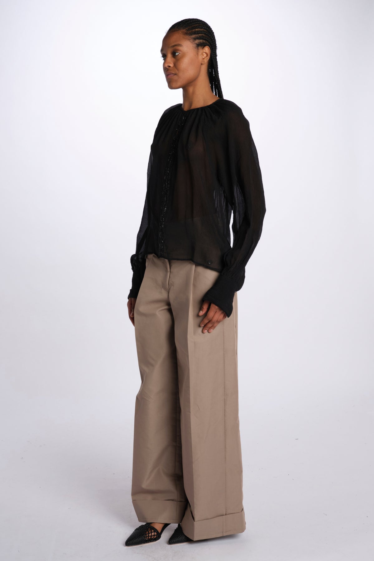 Camicia manica sbuffo ricamo cetrale BE24544 BLACK milaura 