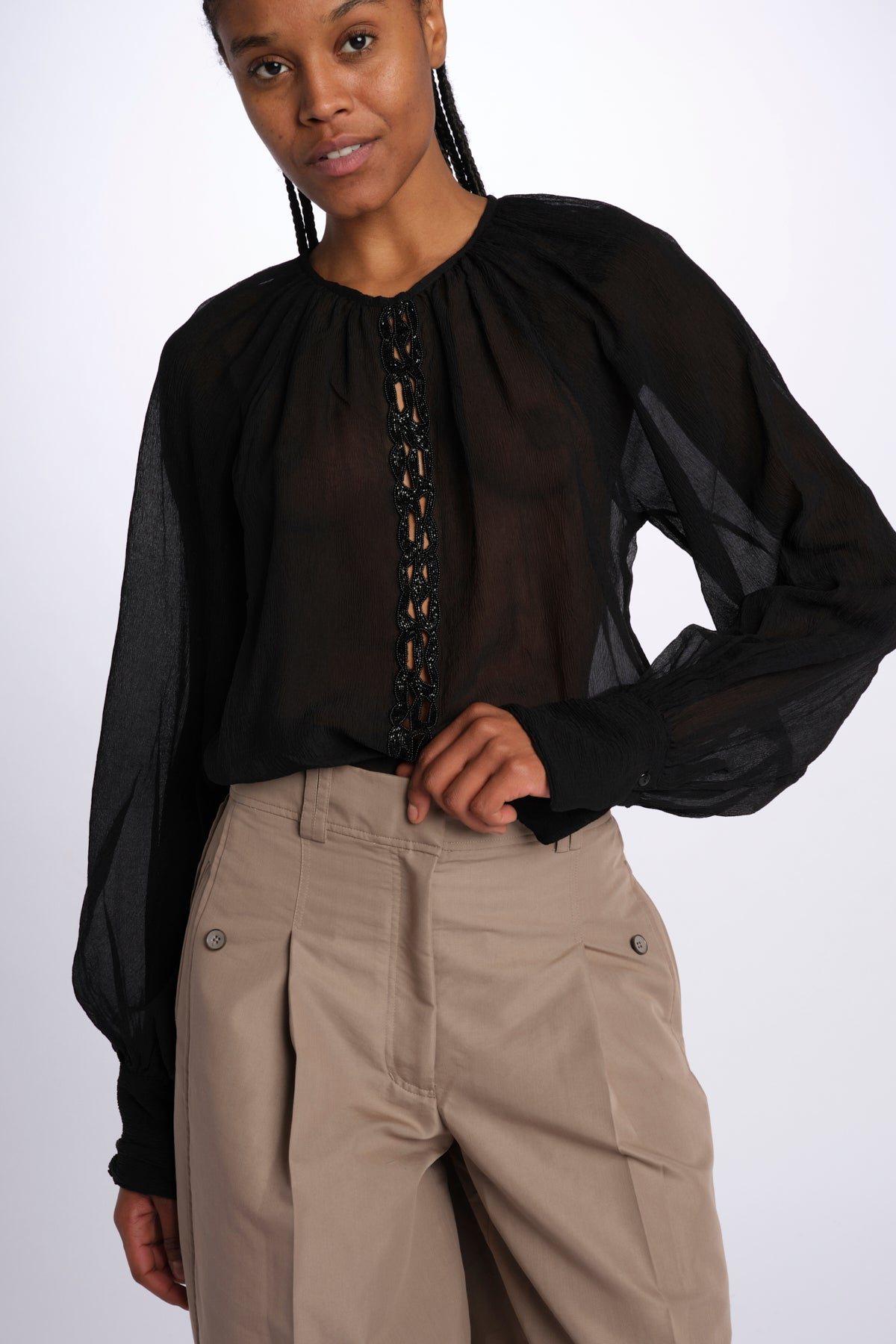 Camicia manica sbuffo ricamo cetrale BE24544 BLACK milaura 