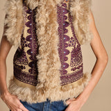 gilet  ricamato con montone SANDORA GILET CAMEL antik batik 