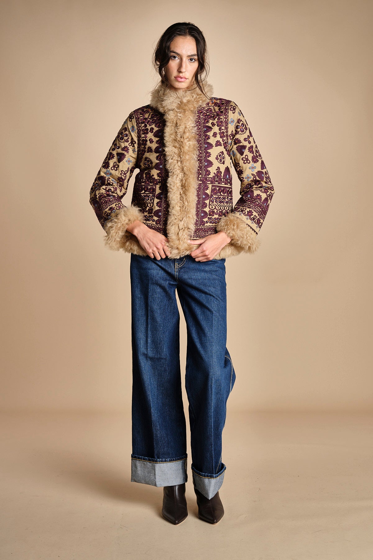 giacca ricamata con montone SANDORA JACKET CAMEL antik batik 