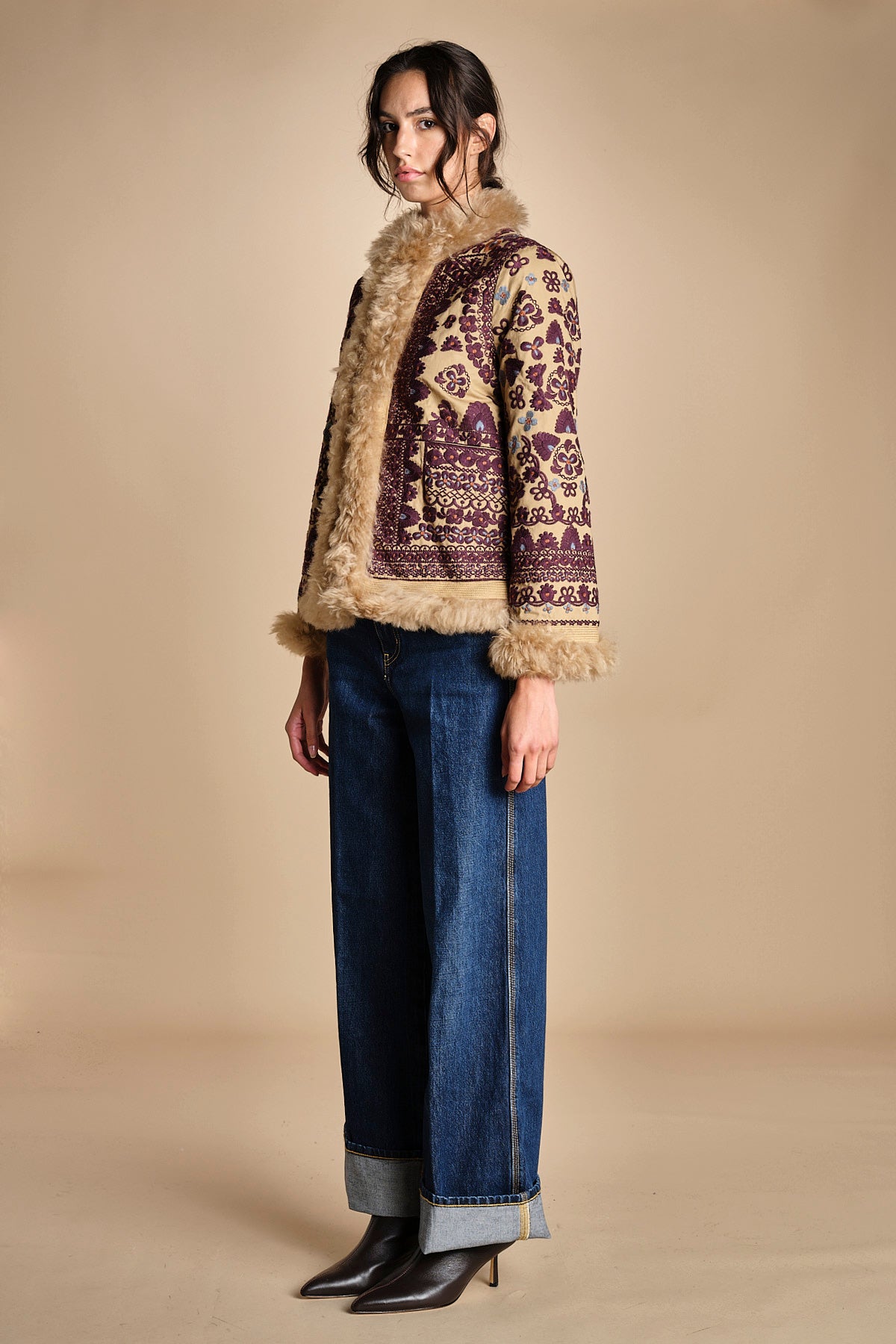 giacca ricamata con montone SANDORA JACKET CAMEL antik batik 