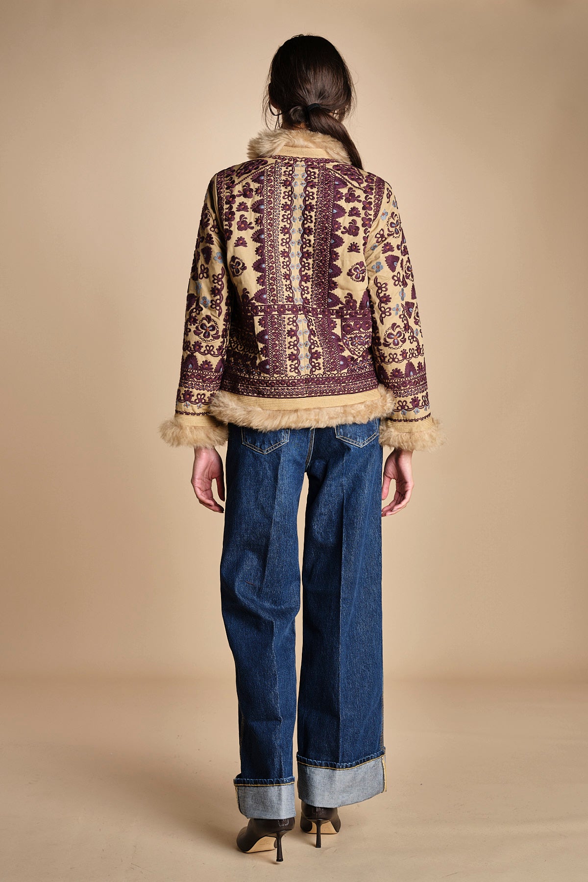 giacca ricamata con montone SANDORA JACKET CAMEL antik batik 