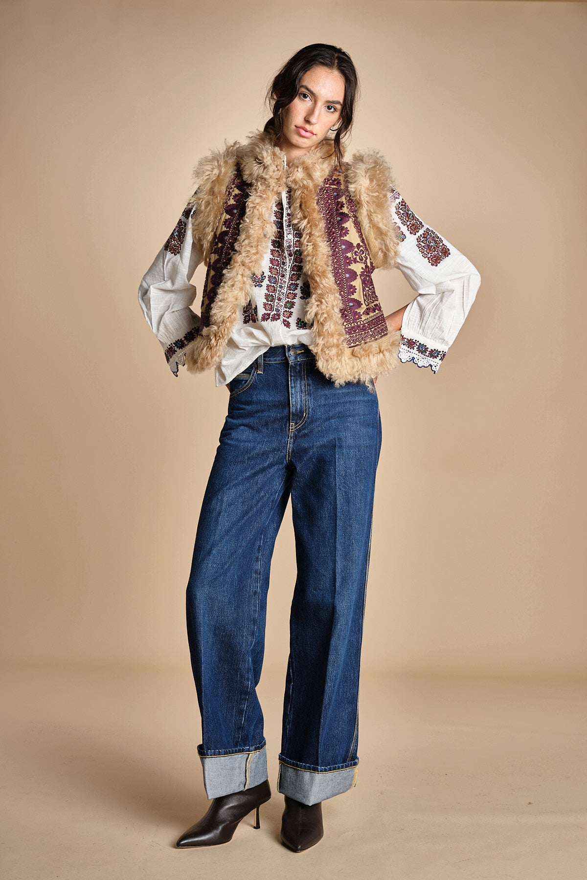 camicia con ricamo floreale TAMI BLOUSE CREAM antik batik 