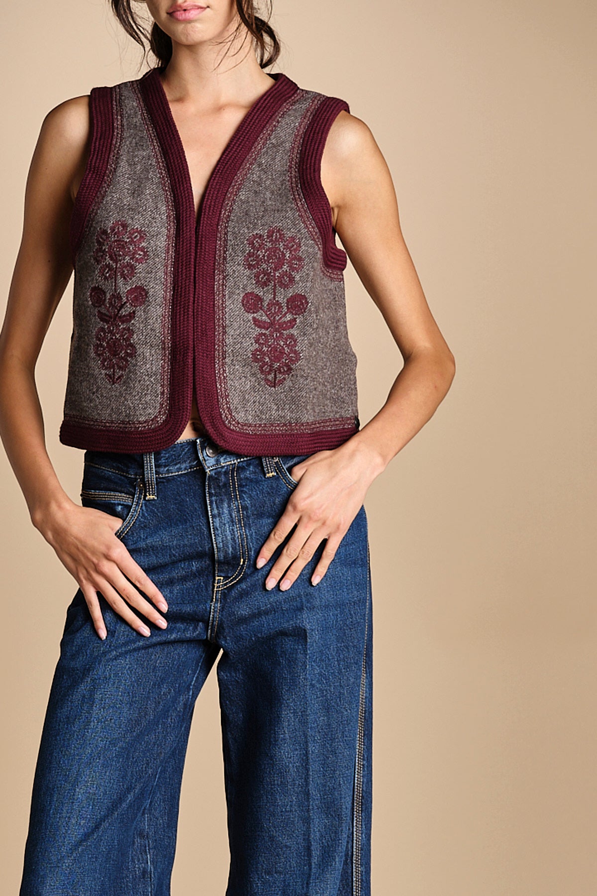 gilet in tessuto diagonale ricamato WILL GILET GREY antik batik 