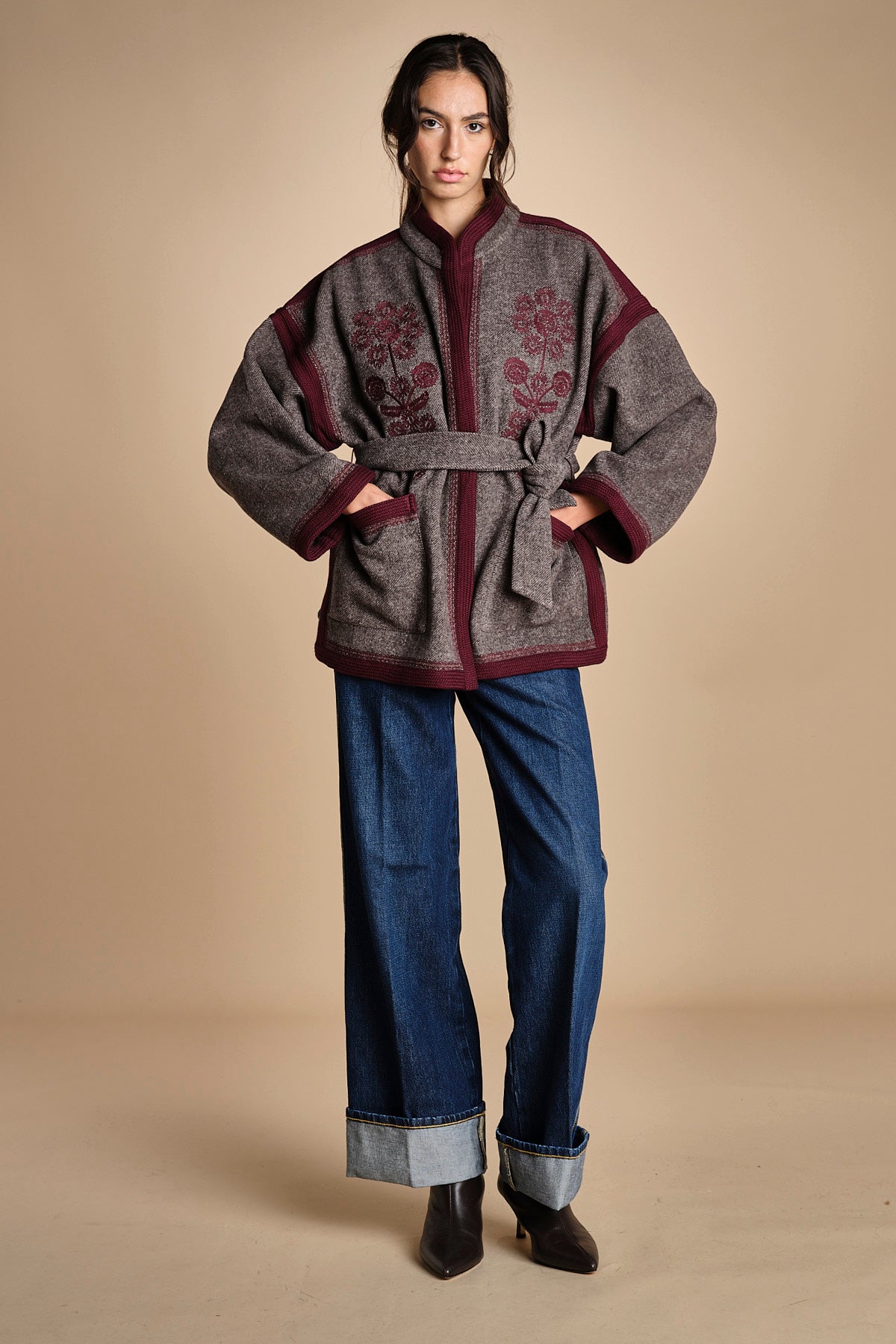 giacca in tessuto diagonale ricamato WILL KIMONO GREY antik batik 