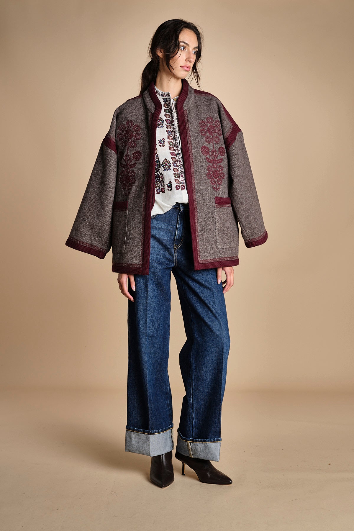 giacca in tessuto diagonale ricamato WILL KIMONO GREY antik batik 