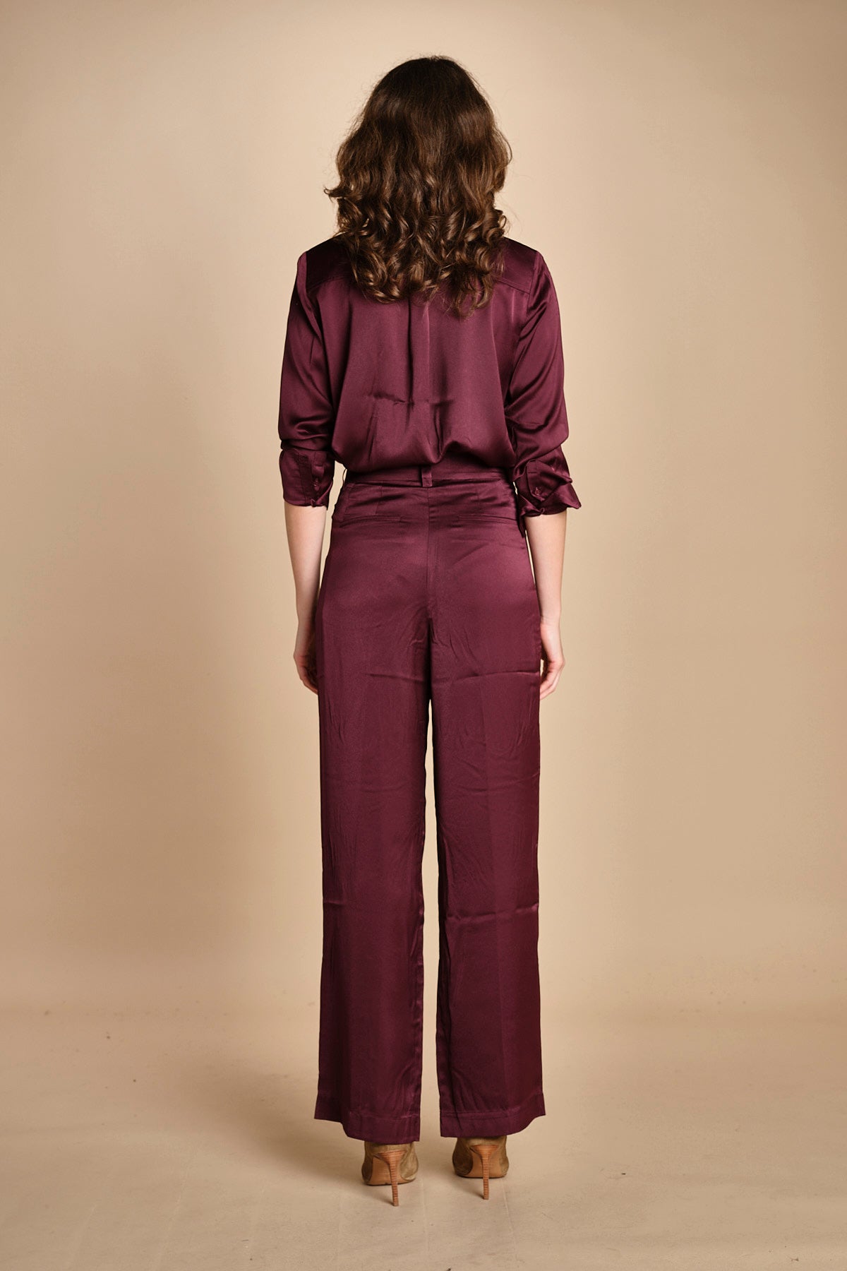 pantaloni in raso con pinces CHARLY PRUNE ba&sh 