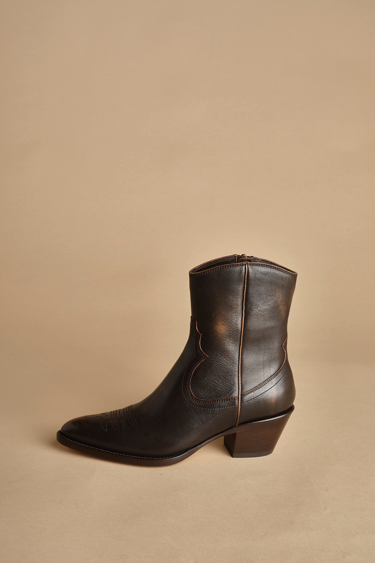 stivaletto texano. B10191ETRUVT-DC 11 NOCE T.MORO buttero 