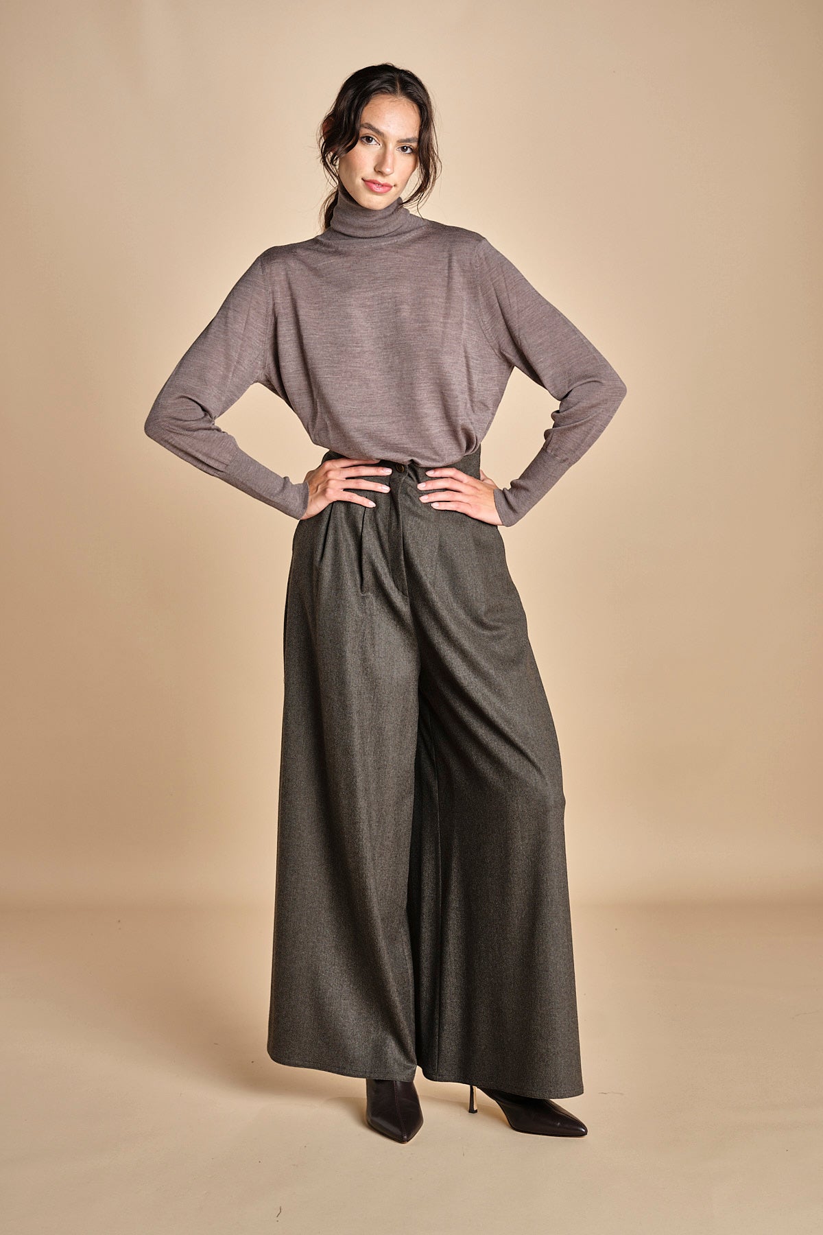 pantalone in flanella con cuciture T1406L VERDE dusan 