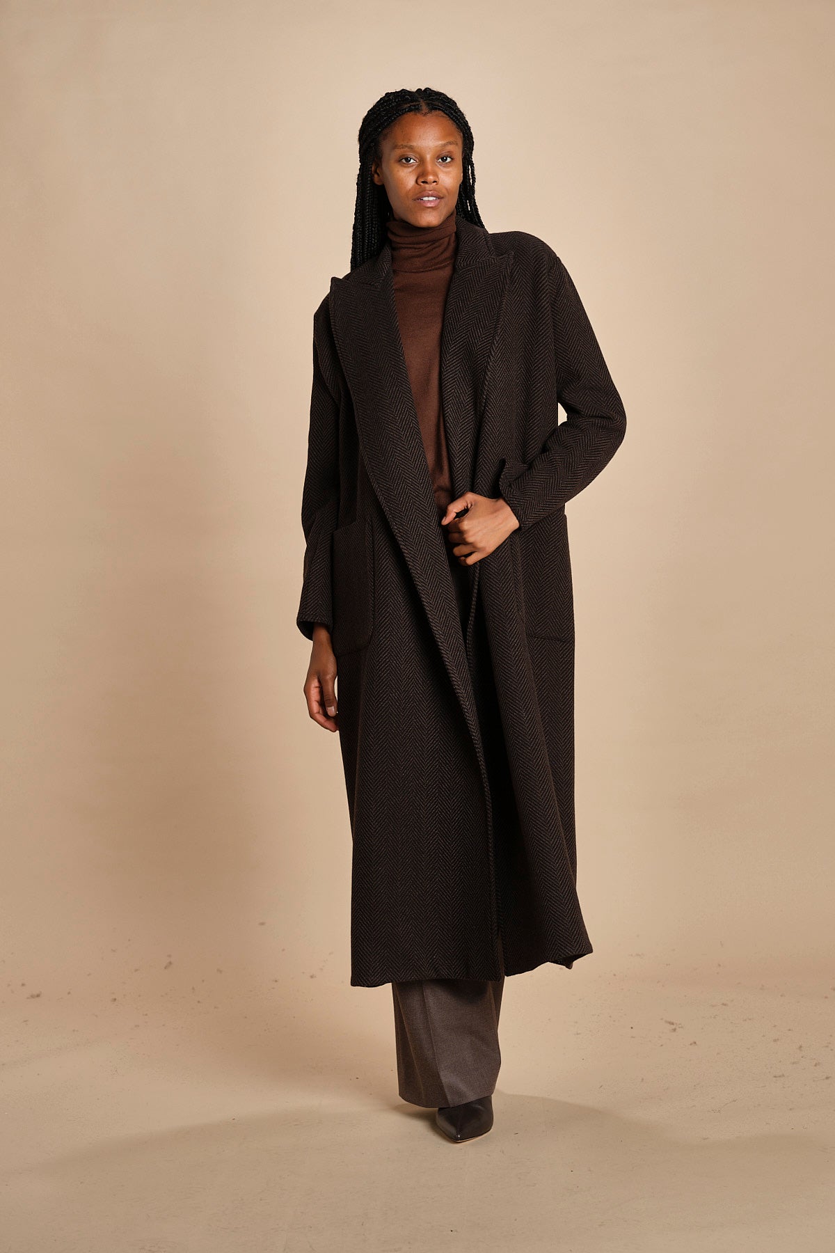 cappotto lungo in cachemire spinato T5955 MORO dusan 