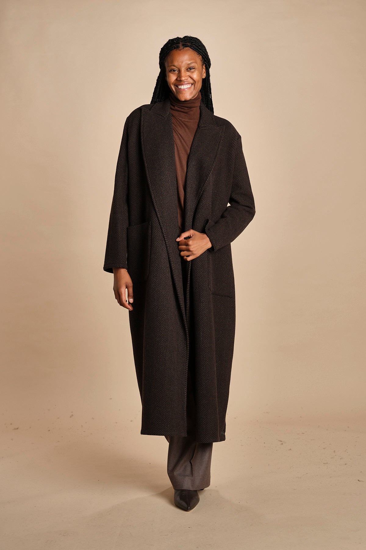 cappotto lungo in cachemire spinato T5955 MORO dusan 