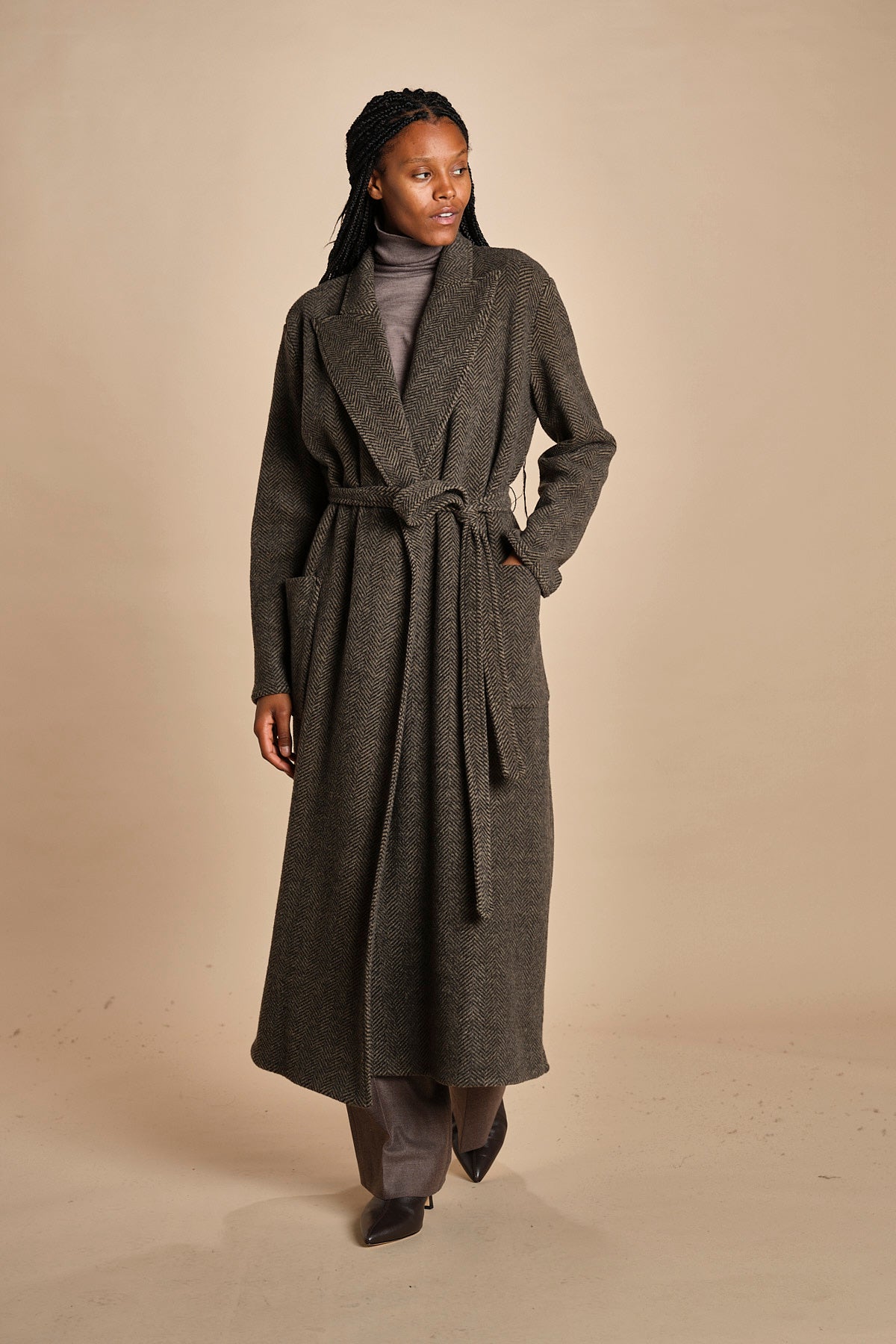 cappotto lungo in jersey di cachemire spinato T8955M MORO dusan 